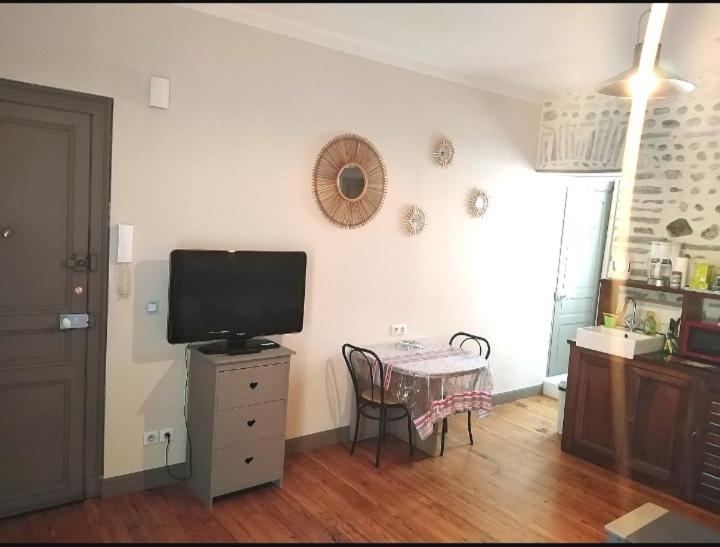 Appartement Gambetta Pau Exterior photo